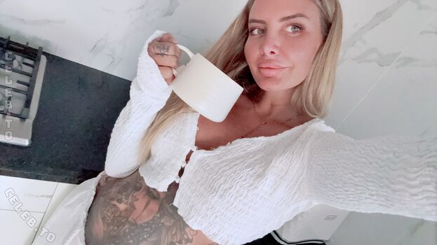 evelynuncovered