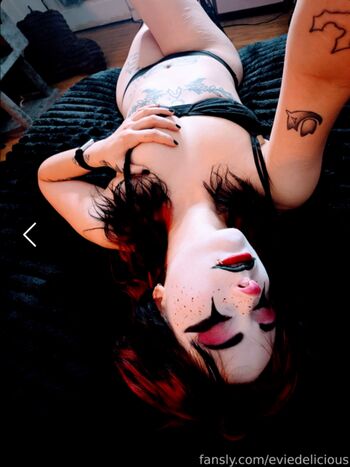 Evie Delicious
