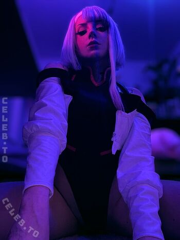 Ez Summers Cosplay