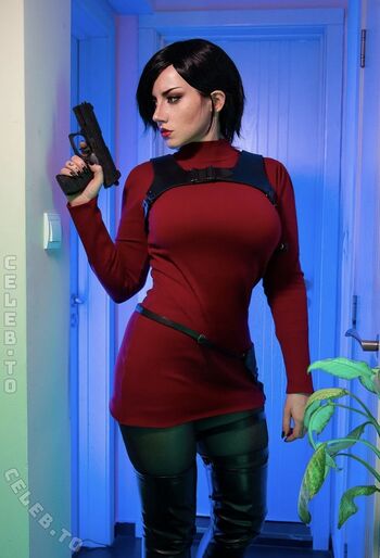 Ez Summers Cosplay