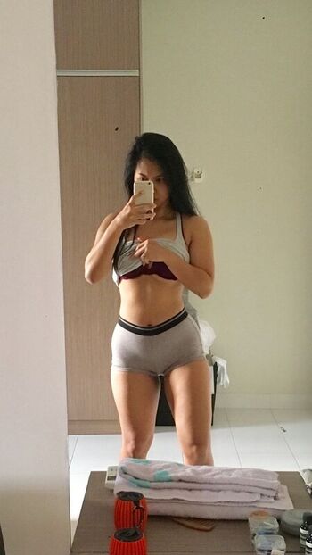 foxypomluvx