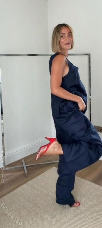 Full leaked Frankie bridge private onlyfans photo