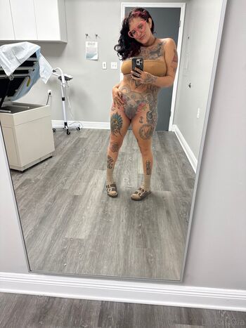 Gia Lovely