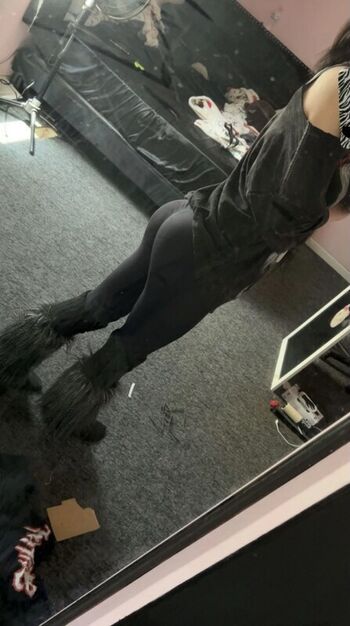 gothbihhhh