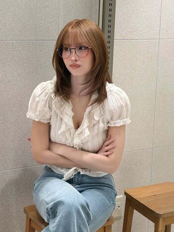 Hirai Momo