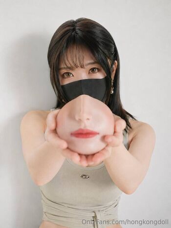 HongKongDoll