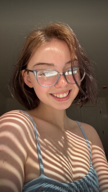 Full leaked Indieellis private onlyfans photo