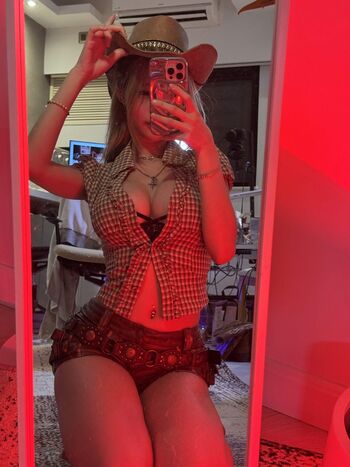 Full leaked Irissiri private onlyfans photo