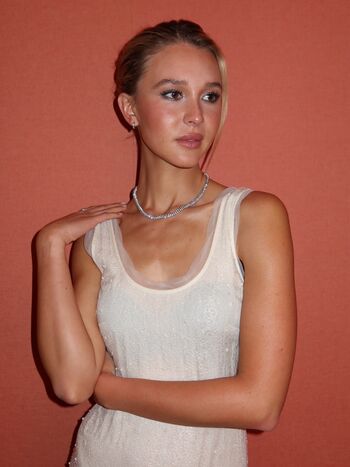 Isabel May