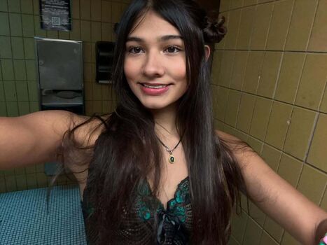 ithinkurlovely2