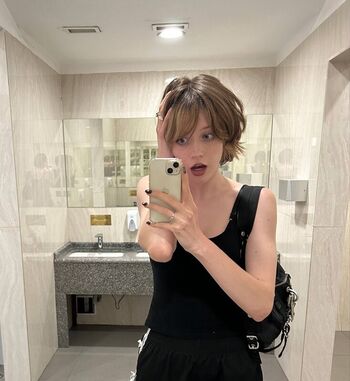 Jasmin Begalinova