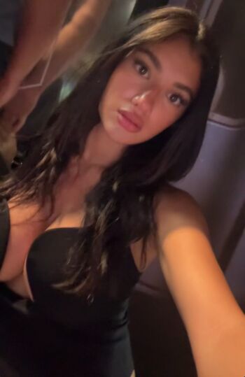jasmine_lillyyyy