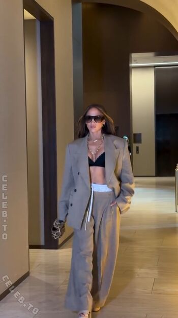 Jennifer Lopez