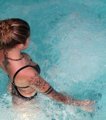 Full leaked Aewdfish/ private onlyfans photo