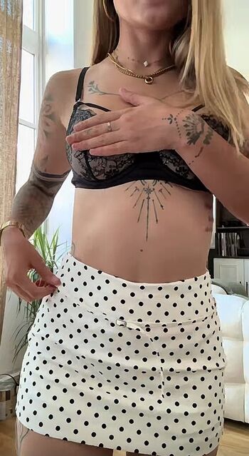 Full leaked Kiara madison/ private onlyfans photo