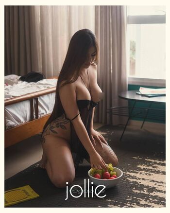 Jollie Magazine