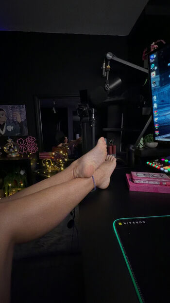 Julia Bayonetta Pieds
