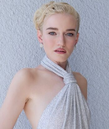 Julia Garner