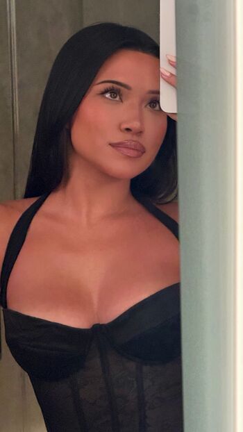 Julia Kelly
