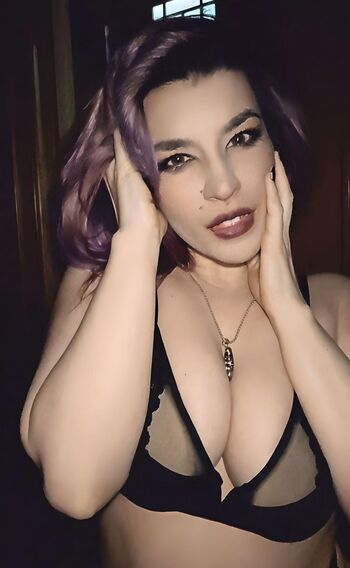 Full leaked Kat gunn private onlyfans photo