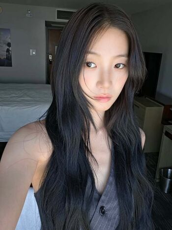 Kazuha Nakamura 中村 一葉