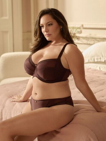 Kelly Brook