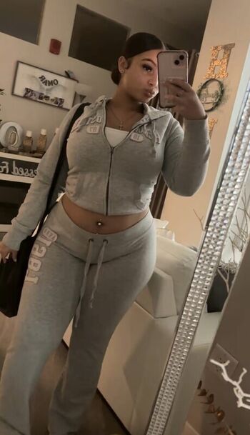 __kellyyxoxo
