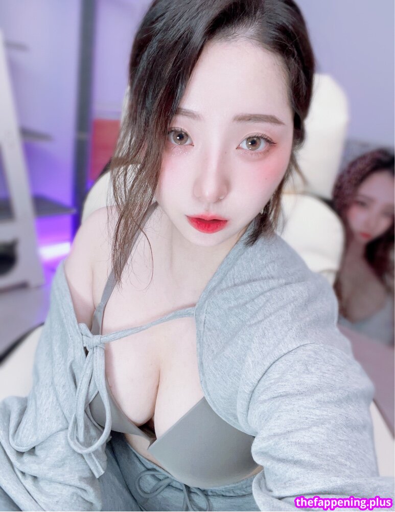 Kkoduengeo Naakte OnlyFans Foto #5