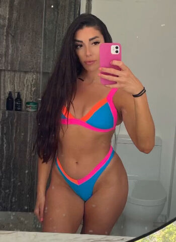la_la_laura88