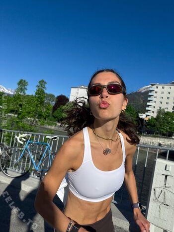 Larissa Merlyn Selena