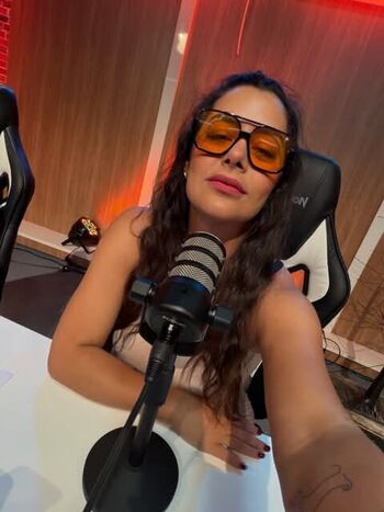 Larissa Riquelme