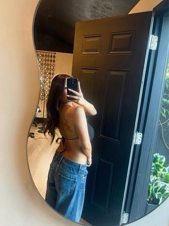 Lauren Ahn \ Laurenaahn
