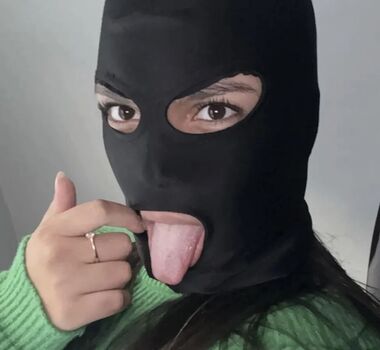 Layali_off