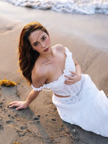 Leanna Canlas