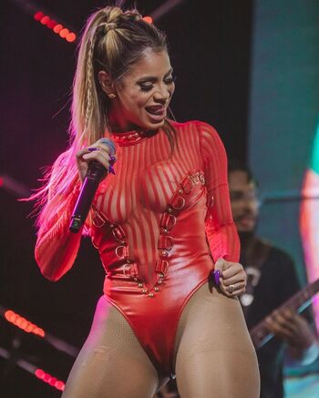 Full leaked Ellieloucouple/ private onlyfans photo