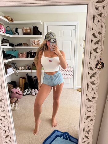 Lexis Deanna