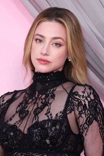 Lili Reinhart