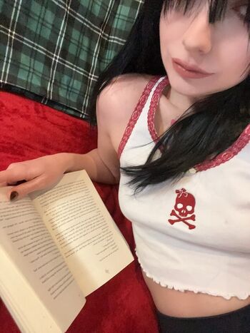 lily_doll_l