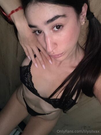 lilysilvax