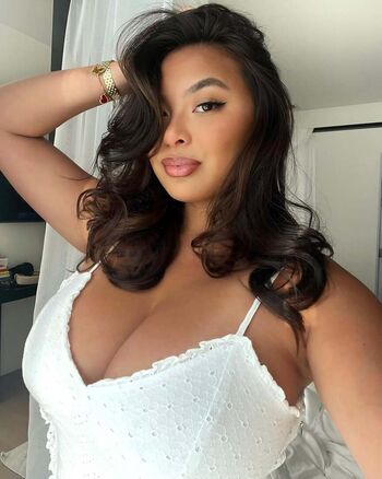 Linda Vo