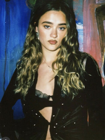 Lizzy Greene