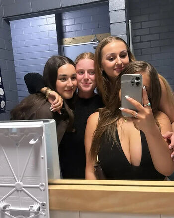 Full leaked Natashabailey/ private onlyfans photo
