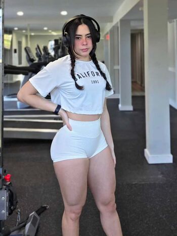 Full leaked Maeh fitt private onlyfans photo