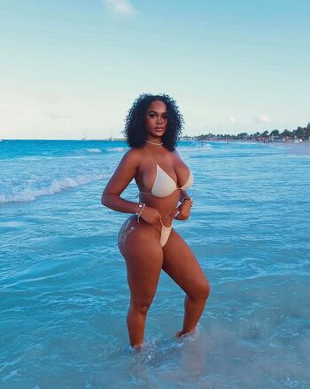 Full leaked Medina imani private onlyfans photo