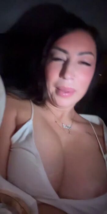 miah__c