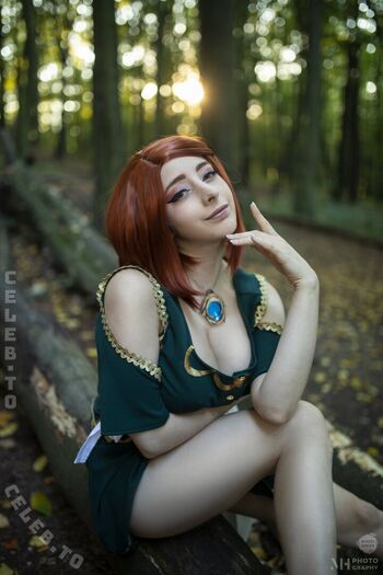 Mikomi Hokina