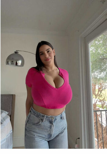 Full leaked Sara baughn/ private onlyfans photo