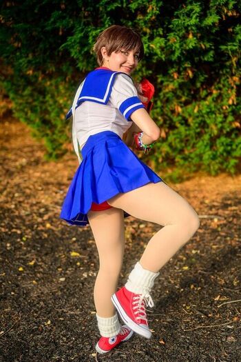 mimidoescosplay