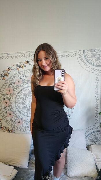 missmoxxximoon