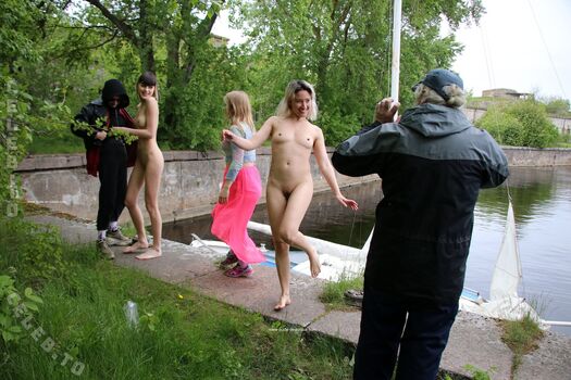 Nackt In Russland
